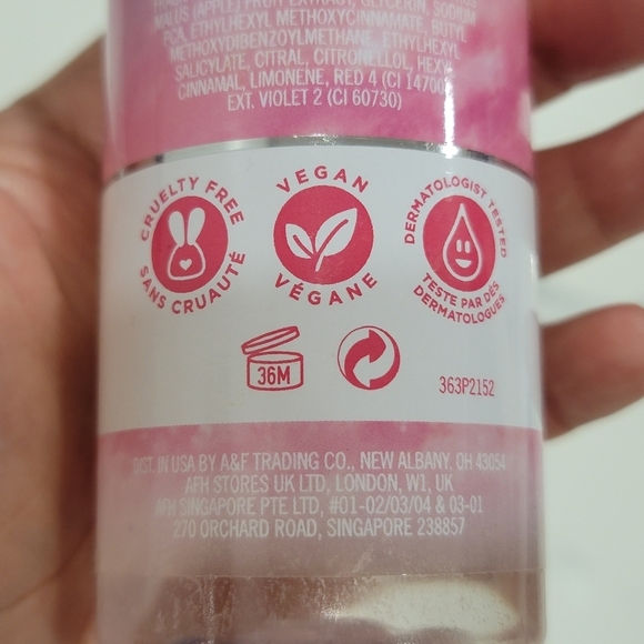 Beauty Bundle set of 4, 2 sprays and 2 creams - Picture 12 of 17